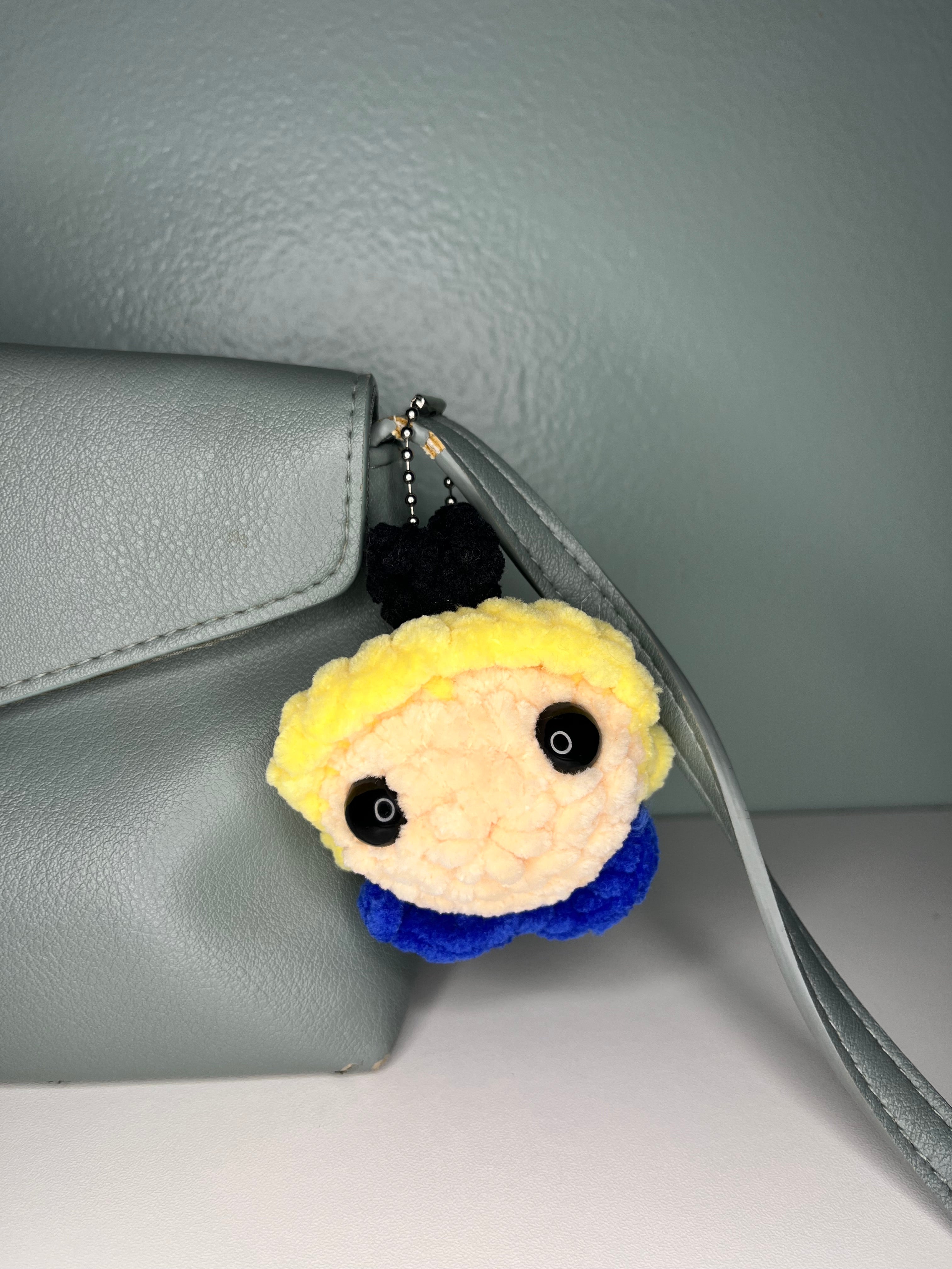 Alice and Cat Keychain Set